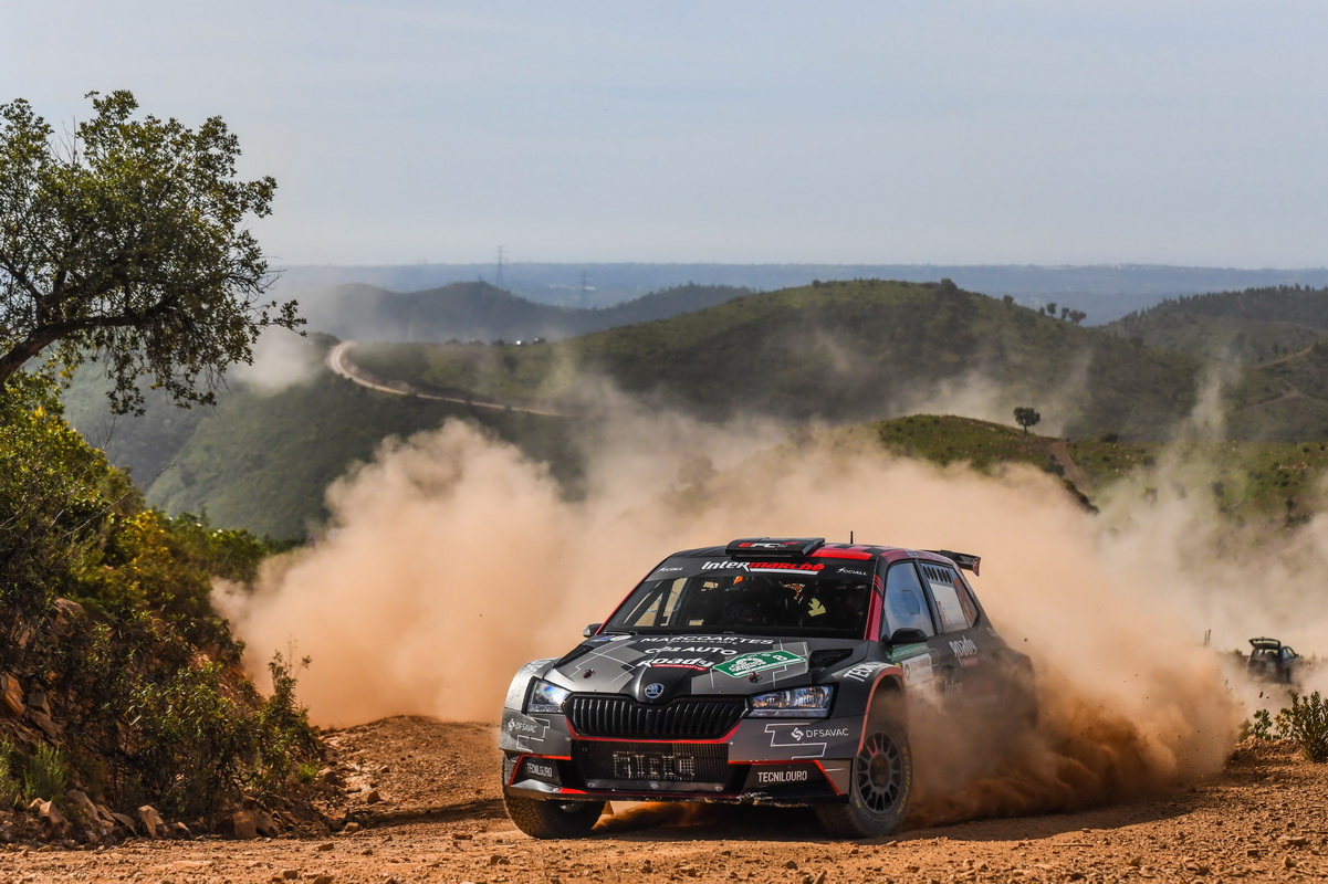 Ernesto Cunha / Rui Raimundo em Skoda Fabia Rally2 evo